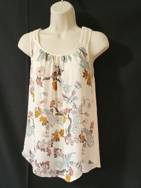 Maurices Floral Ladder Stitch Trim Tank Top, Size S